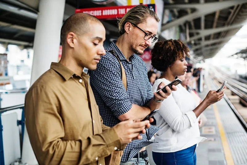 Forget the Side Hustle Grind: Why Micro-Gigs Are the Smarter Way to Earn Extra Cash in 2024