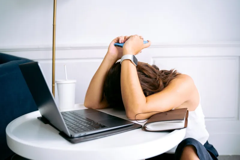 More Gigs, Less Money: The Counterintuitive Truth About Juggling Too Many Side Hustles